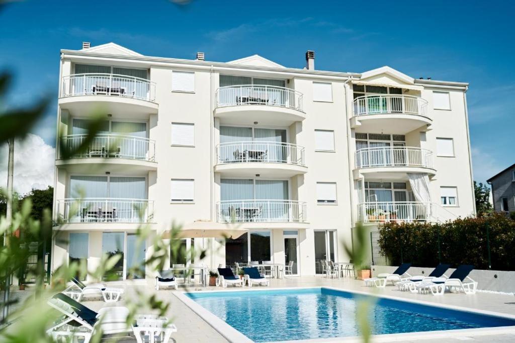 אומאג Ocean View Apartements Murine מראה חיצוני תמונה